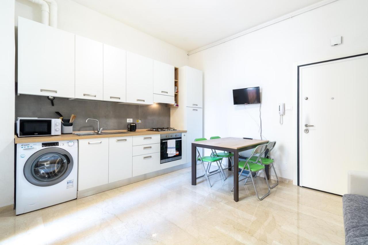 Housmart San Carlo 17 Apartment Болоня Екстериор снимка